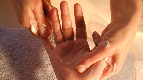 Handpackung mit Massage in meiner Heidefarm